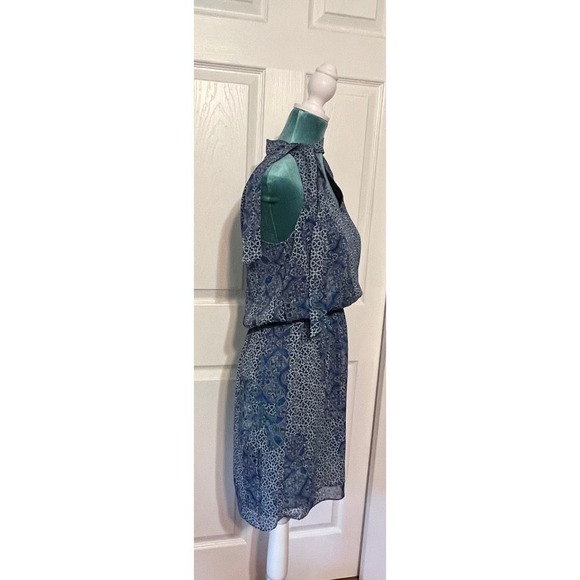 Spring dress from Banana Republic - Picture 2 of 4